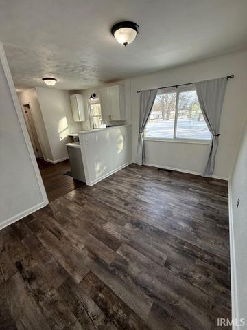 51272 Bittersweet Road, Granger, IN 46530