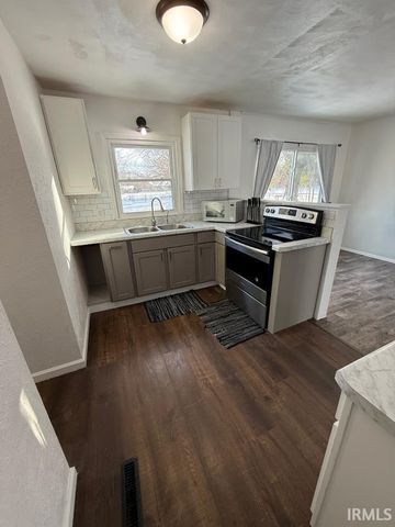 51272 Bittersweet Road, Granger, IN 46530