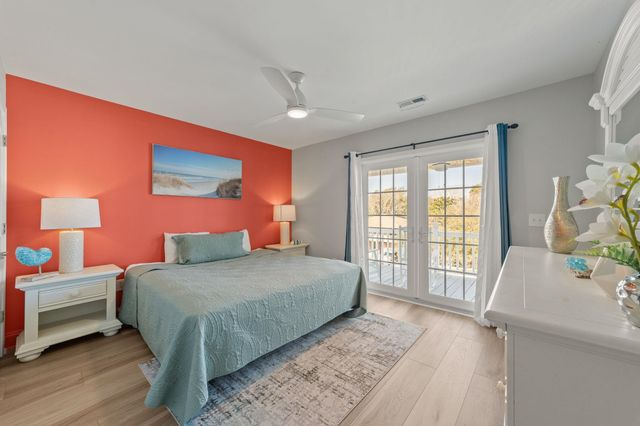 2009 Hillside Dr. S, North Myrtle Beach, SC 29582