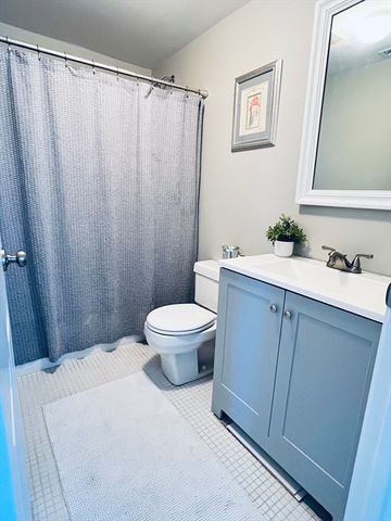 19 Paris Street 203, Medford, MA 02155