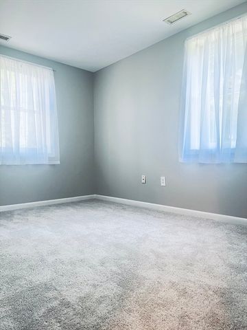 19 Paris Street 203, Medford, MA 02155