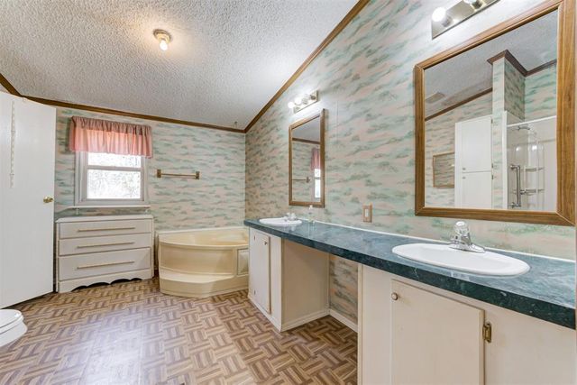 18261 SE 180th Avenue, Norman, OK 73026