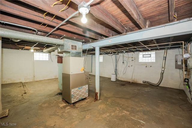 4917 Stickney Avenue, Cleveland, OH 44144