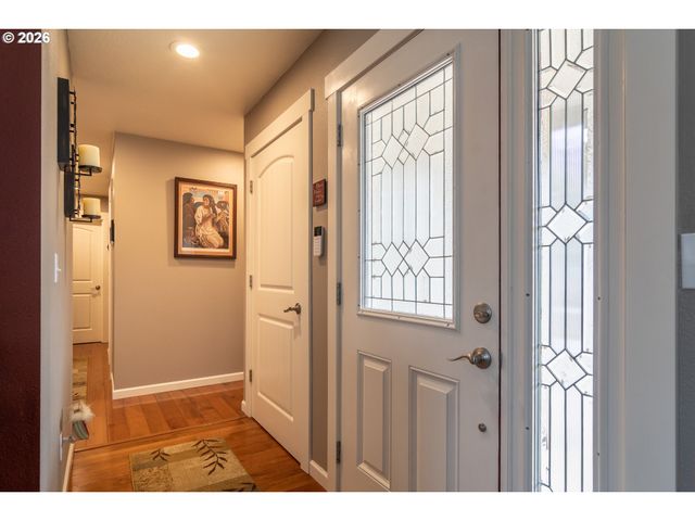 483 S STATE St, Sutherlin, OR 97479