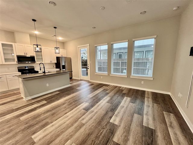 6712 Parker Oaks Lane, Houston, TX 77076