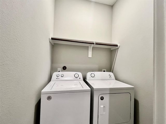 6712 Parker Oaks Lane, Houston, TX 77076