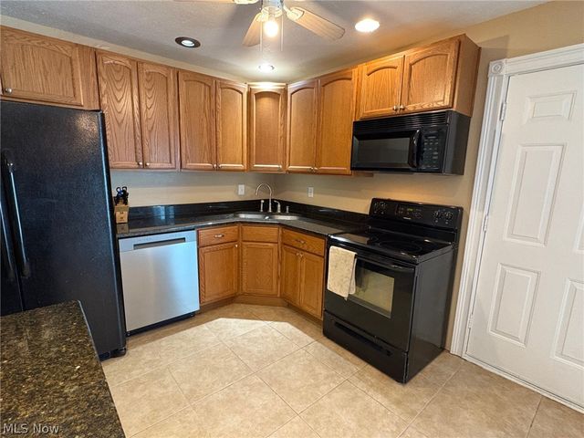4245 Bennington Boulevard, Brunswick, OH 44212