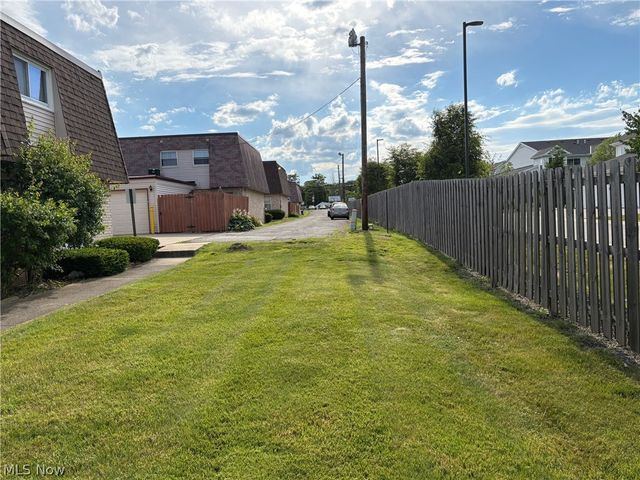 4245 Bennington Boulevard, Brunswick, OH 44212