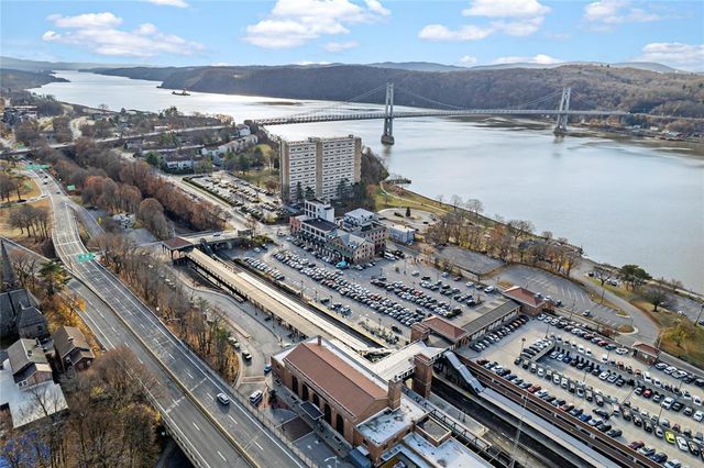 9 Lagrange Avenue APT 2, Poughkeepsie, NY 12603