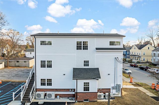 9 Lagrange Avenue APT 2, Poughkeepsie, NY 12603
