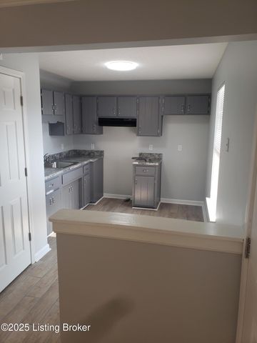 102 E Florence Ave, Louisville, KY 40214