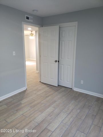 102 E Florence Ave, Louisville, KY 40214