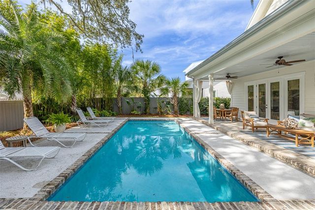 4315 5th Street, St Simons Island, GA 31522