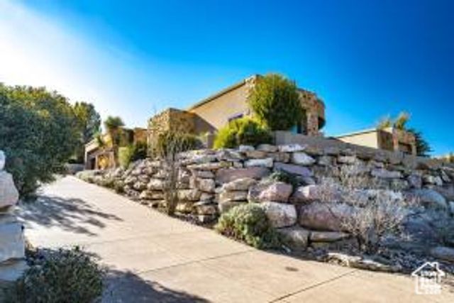 2018 E OPAL WAY, St. George, UT 84790