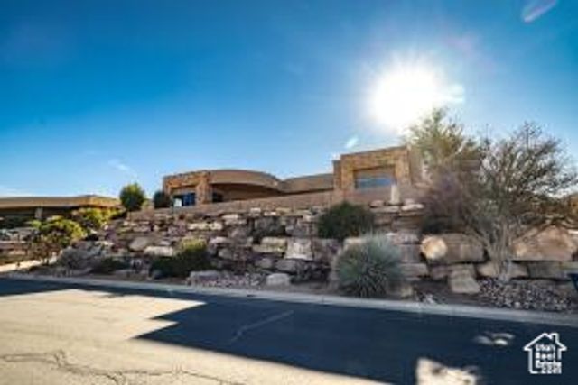 2018 E OPAL WAY, St. George, UT 84790