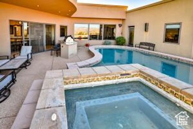 2018 E OPAL WAY, St. George, UT 84790