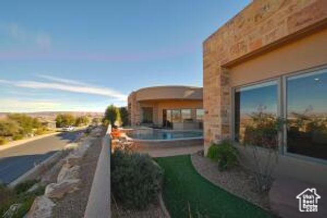 2018 E OPAL WAY, St. George, UT 84790