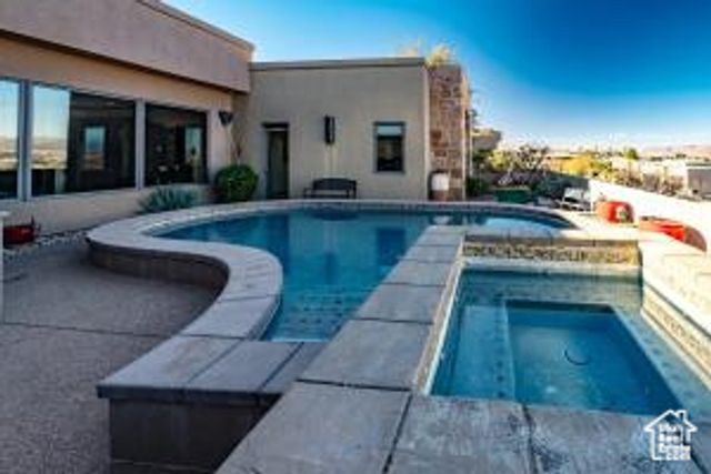 2018 E OPAL WAY, St. George, UT 84790