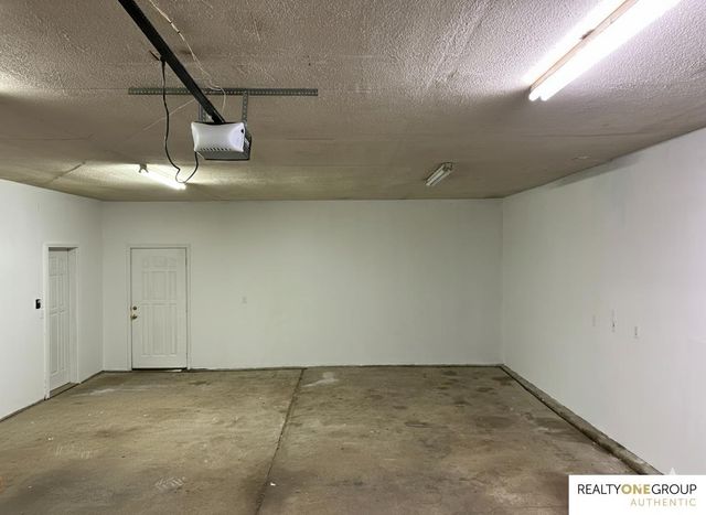 4325 Grover Street, Omaha, NE 68105