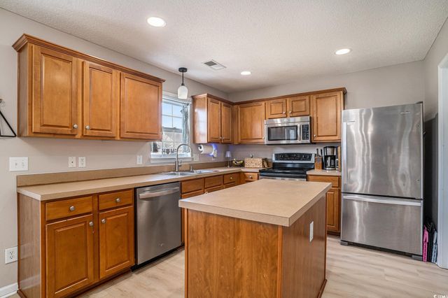 609 Glen Haven Dr., Myrtle Beach, SC 29588