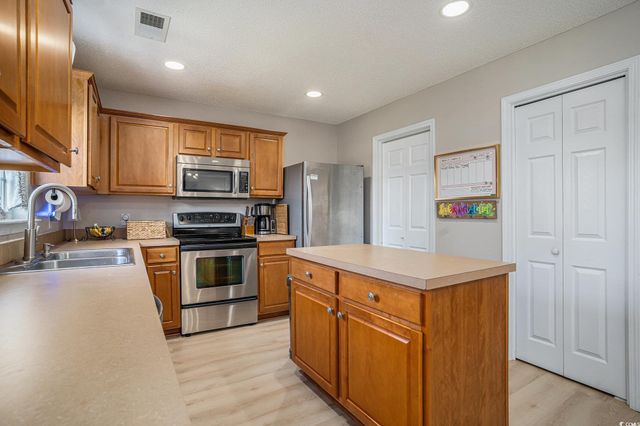 609 Glen Haven Dr., Myrtle Beach, SC 29588