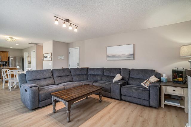 609 Glen Haven Dr., Myrtle Beach, SC 29588