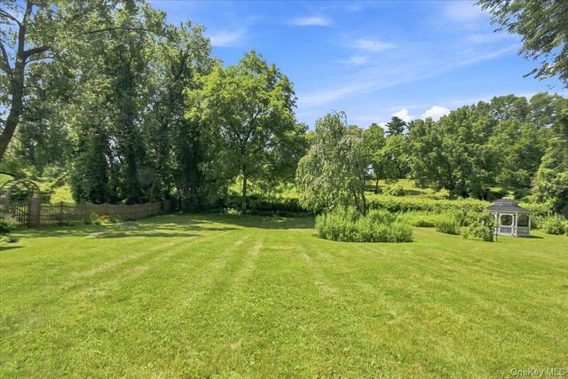 54 Holbrook Road, Briarcliff Manor, NY 10510