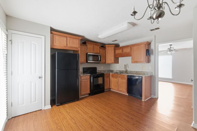 5170 Hickory Hollow Pkwy Unit 100, Antioch, TN 37013