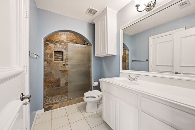 3091 Whispering Oaks Drive, Highland Village, TX 75077