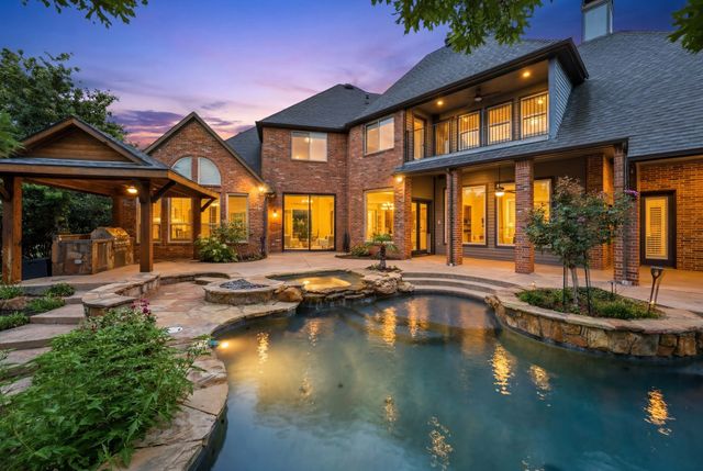 3091 Whispering Oaks Drive, Highland Village, TX 75077