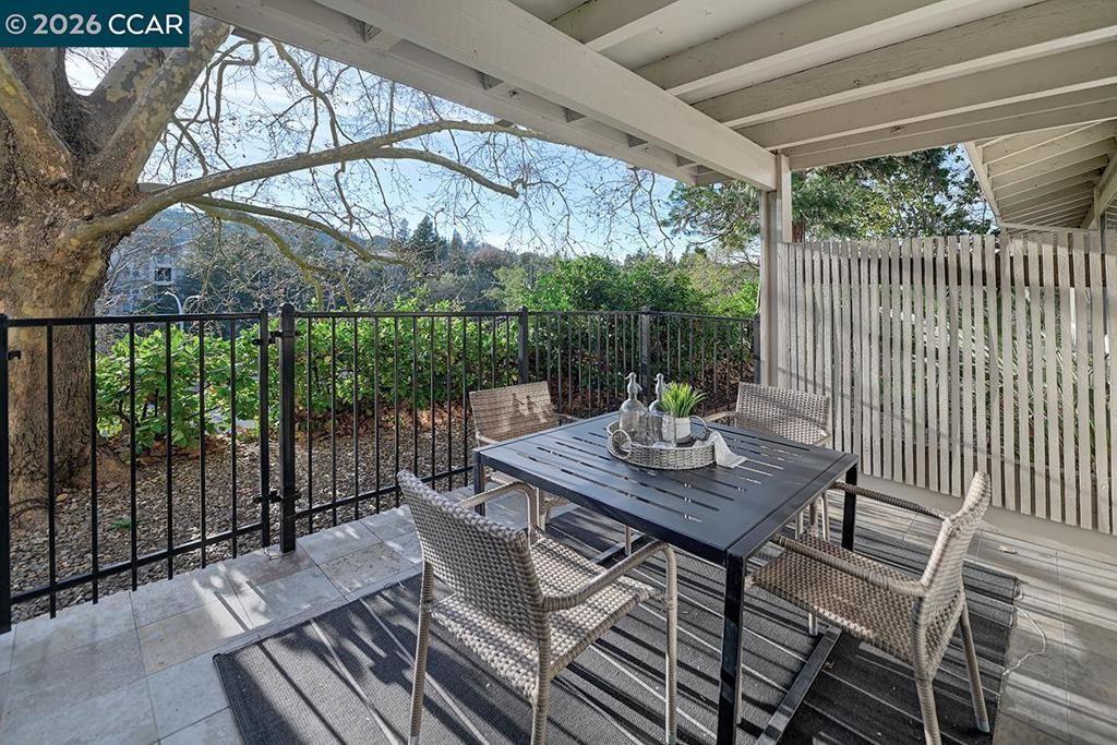 Image 1 of property listing at 2005 2005 CACTUS CT 4, Walnut Creek, CA 94595