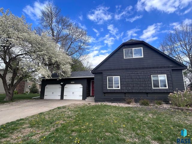 2404 S Holt Ave Avenue, Sioux Falls, SD 57103