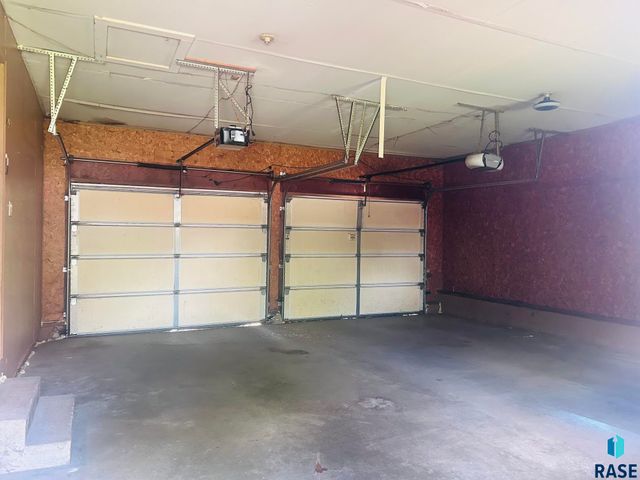 2404 S Holt Ave Avenue, Sioux Falls, SD 57103