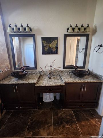 12618 Course View, San Antonio, TX 78221