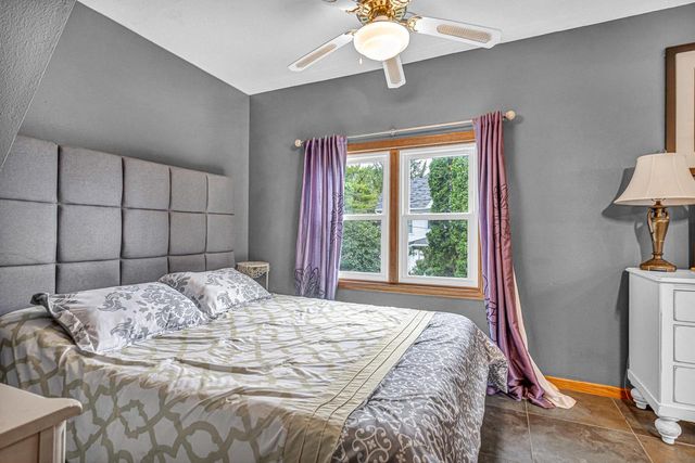121 S East STREET, Elkhart Lake, WI 53020
