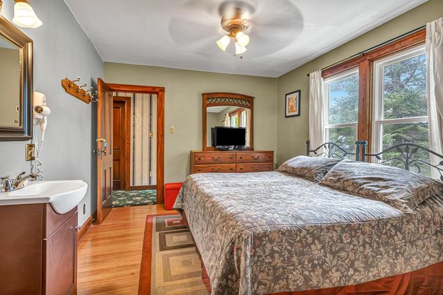 121 S East STREET, Elkhart Lake, WI 53020