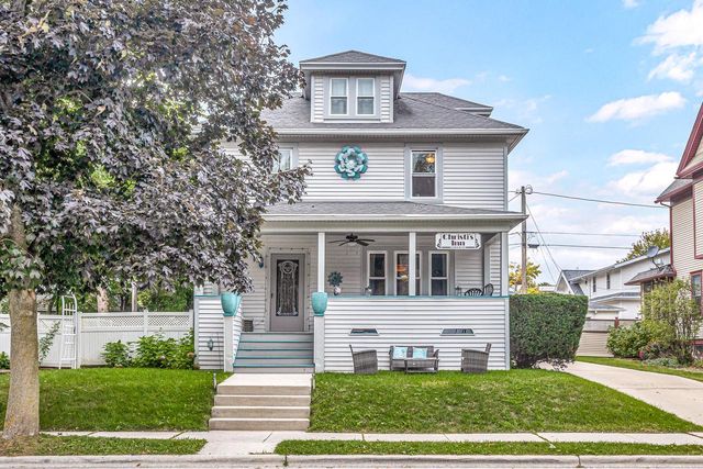 121 S East STREET, Elkhart Lake, WI 53020