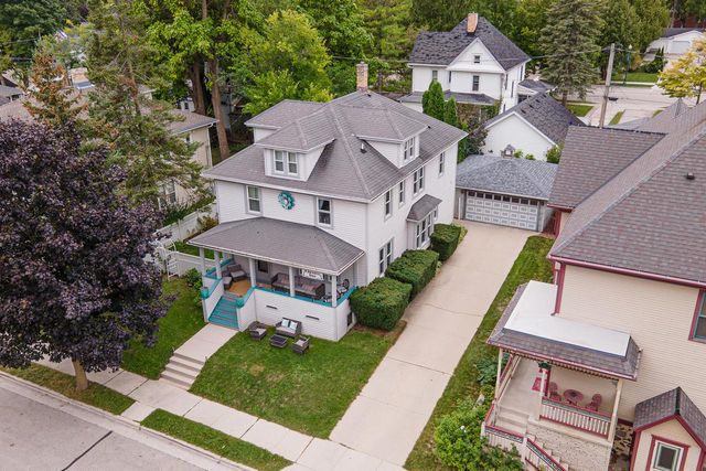 121 S East STREET, Elkhart Lake, WI 53020
