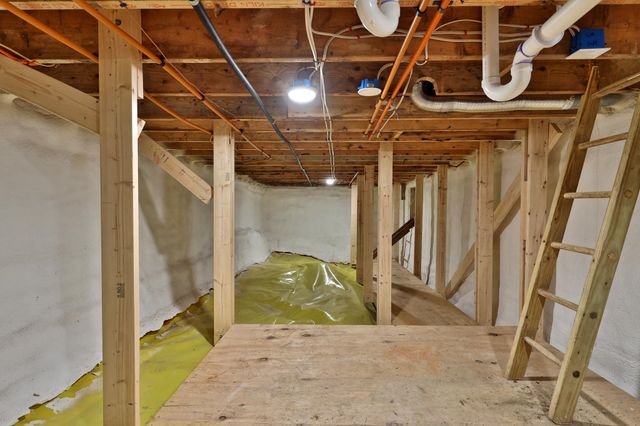 1114 Hawk Mountain Road, Pittsfield, VT 05762