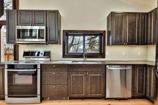 1114 Hawk Mountain Road, Pittsfield, VT 05762