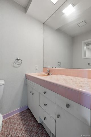 966 Woodlea Street, Birmingham, MI 48009