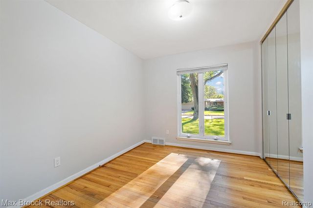 966 Woodlea Street, Birmingham, MI 48009