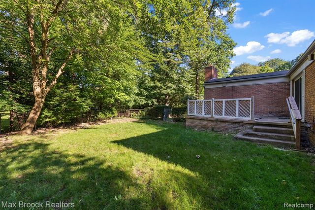 966 Woodlea Street, Birmingham, MI 48009