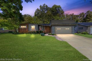 966 Woodlea Street, Birmingham, MI 48009