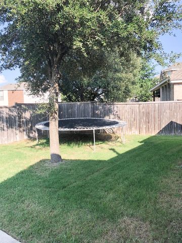 8300 Rayburn Lane, Mckinney, TX 75072