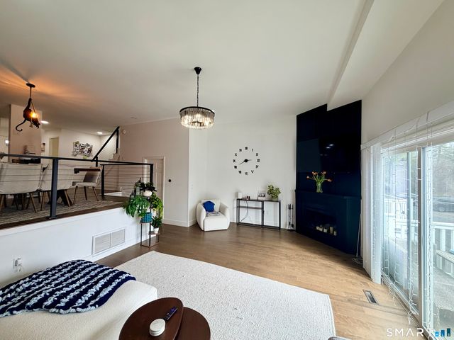 235 Brittany Farms Road APT G, New Britain, CT 06053