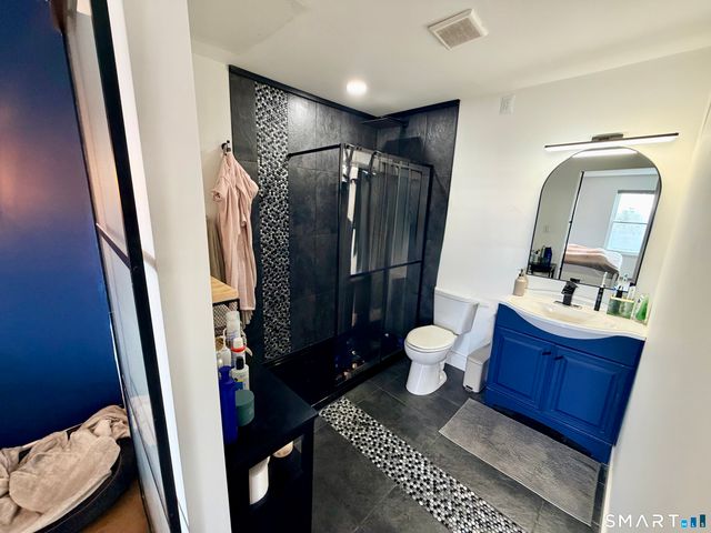 235 Brittany Farms Road APT G, New Britain, CT 06053