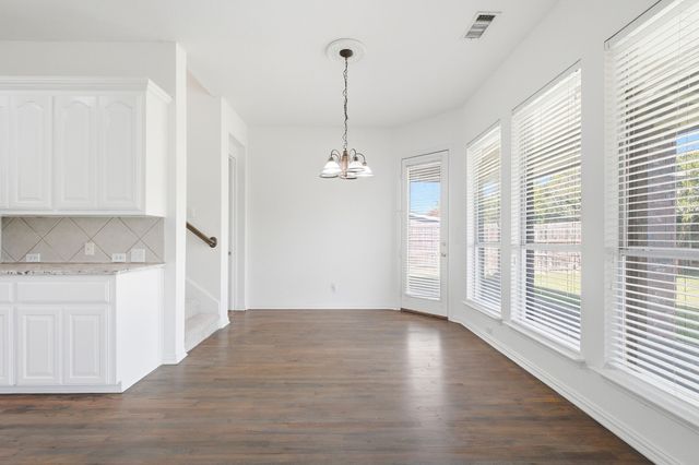 205 Creekside Drive, Murphy, TX 75094