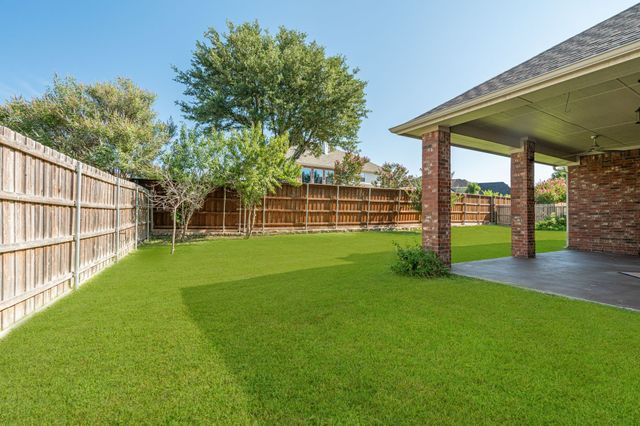 205 Creekside Drive, Murphy, TX 75094