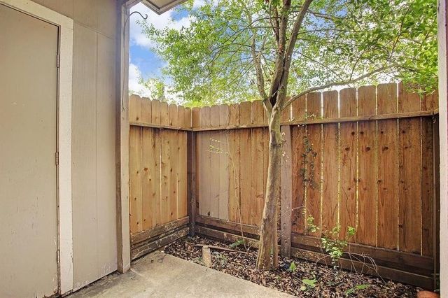 7950 N Stadium Drive 215, Houston, TX 77030